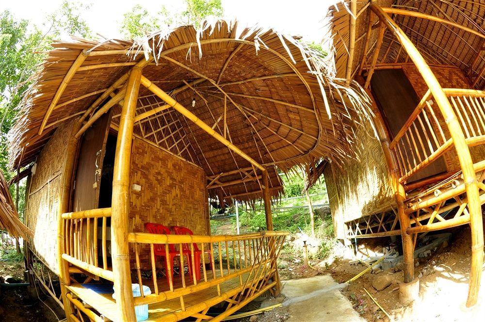 Phi Phi Hill Bamboo Bungalow Exterior foto