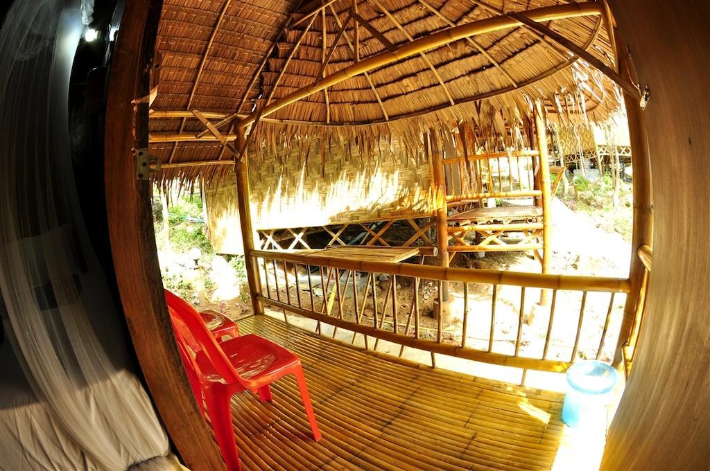 Phi Phi Hill Bamboo Bungalow Exterior foto