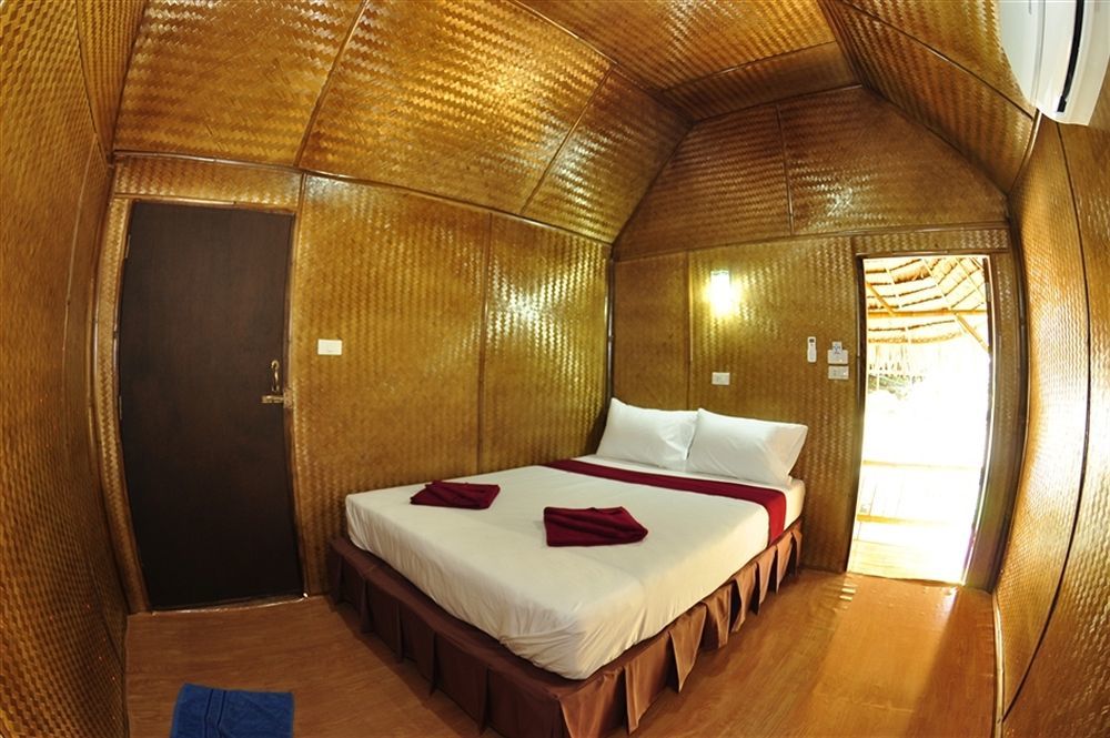 Phi Phi Hill Bamboo Bungalow Exterior foto