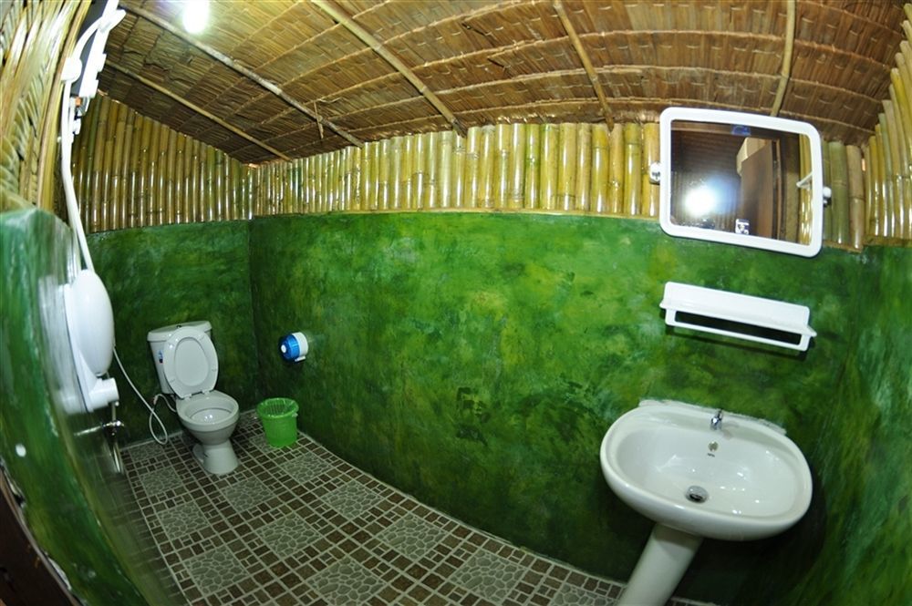 Phi Phi Hill Bamboo Bungalow Exterior foto