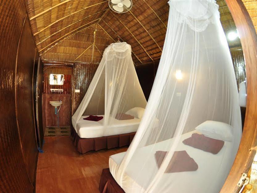Phi Phi Hill Bamboo Bungalow Exterior foto